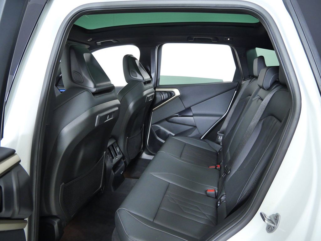 Thumbnail: 2025 BMW X3 - 33