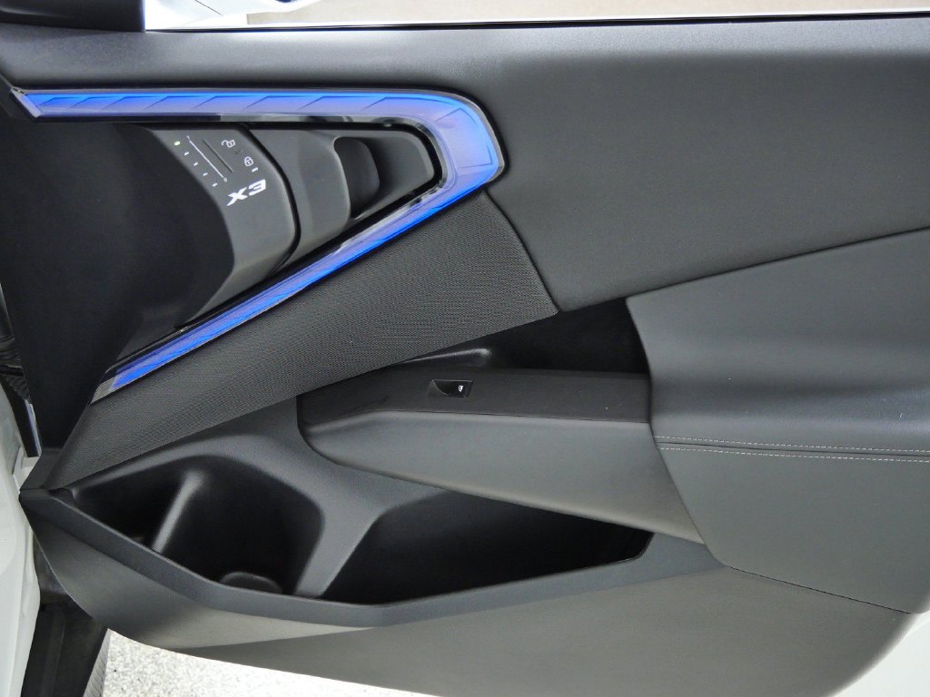 Thumbnail: 2025 BMW X3 - 29