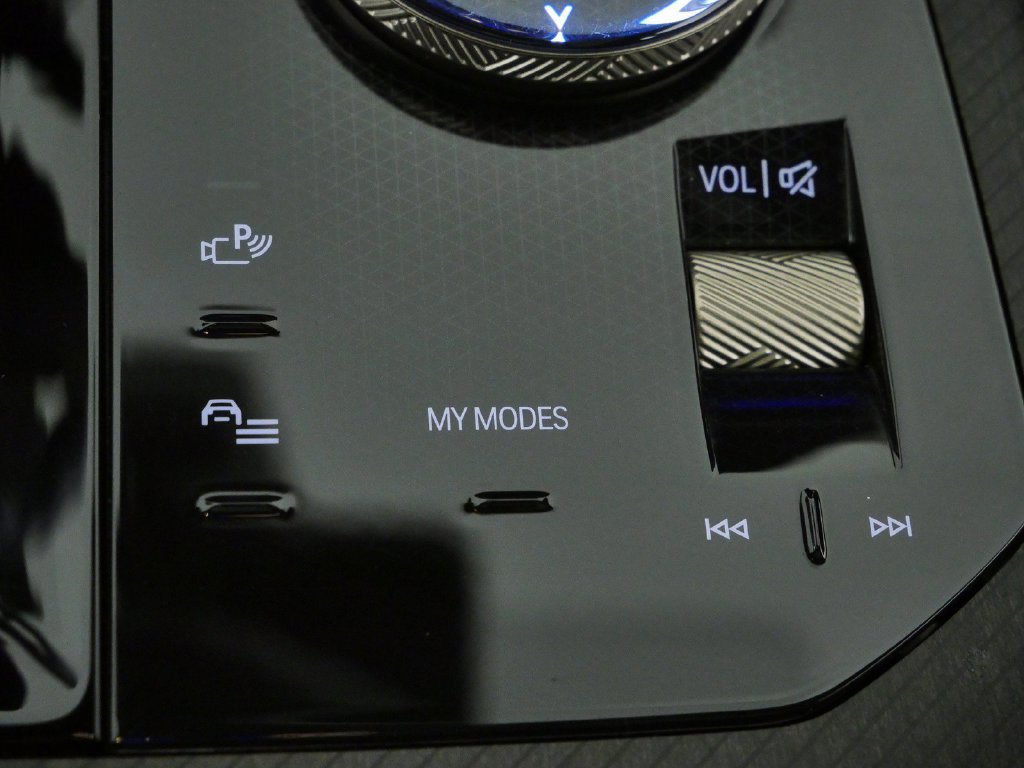 Thumbnail: 2025 BMW X3 - 44