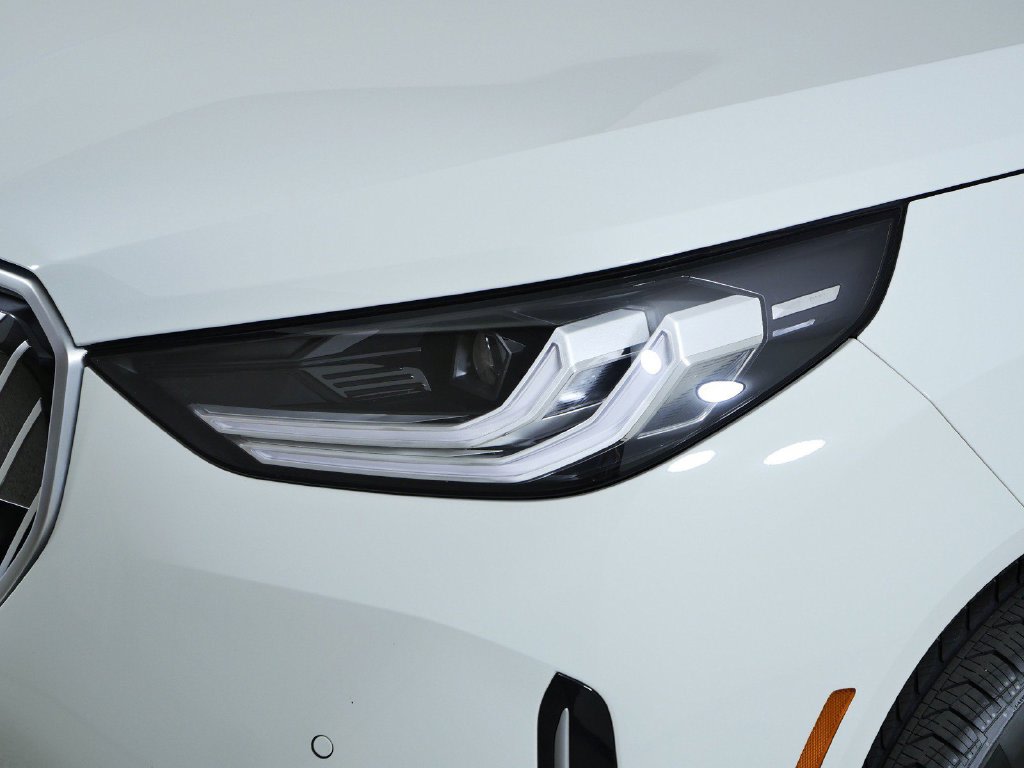 Thumbnail: 2025 BMW X3 - 17