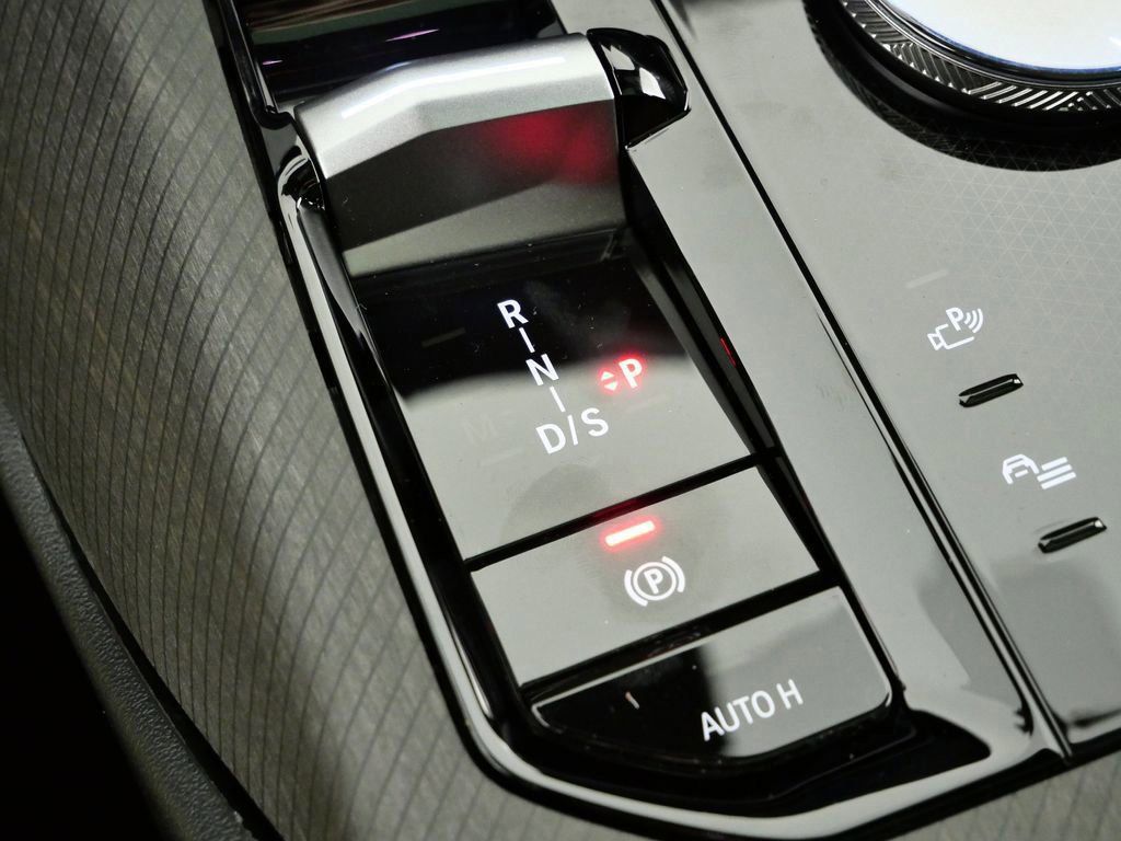 Thumbnail: 2026 BMW X3 - 12