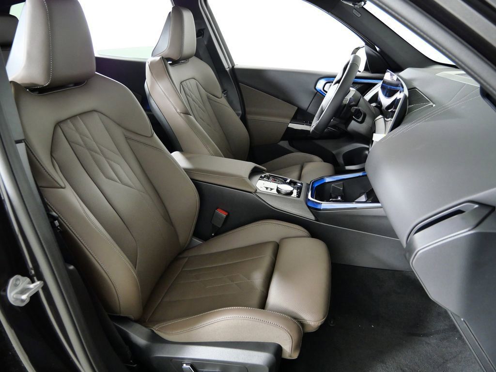 Thumbnail: 2026 BMW X3 - 10