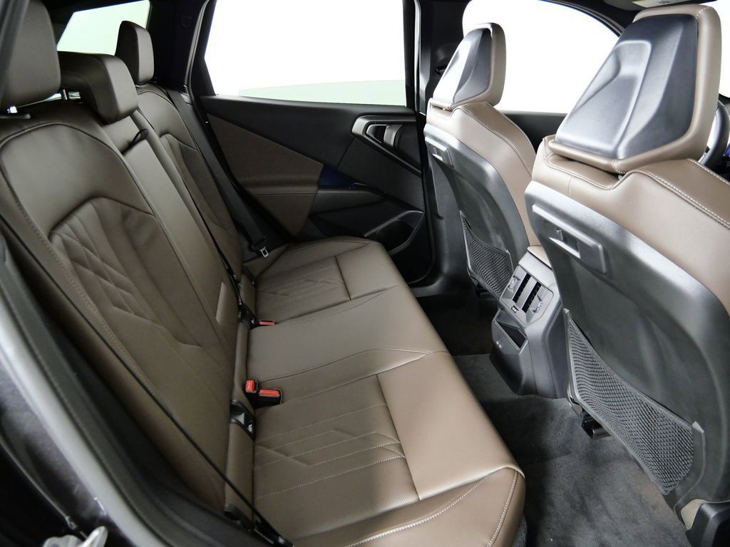 Thumbnail: 2026 BMW X3 - 11