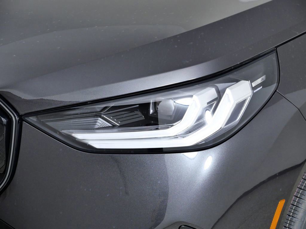 Thumbnail: 2026 BMW X3 - 16
