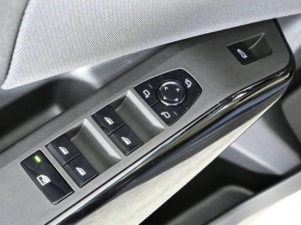 Thumbnail: 2026 BMW X3 - 38