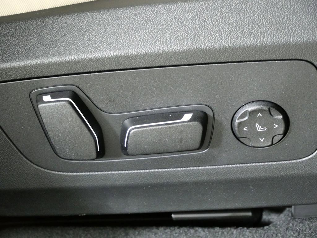 Thumbnail: 2026 BMW X3 - 30