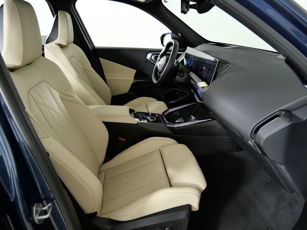Thumbnail: 2026 BMW X3 - 10