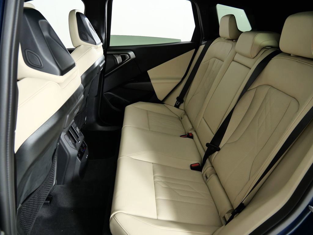 Thumbnail: 2026 BMW X3 - 35