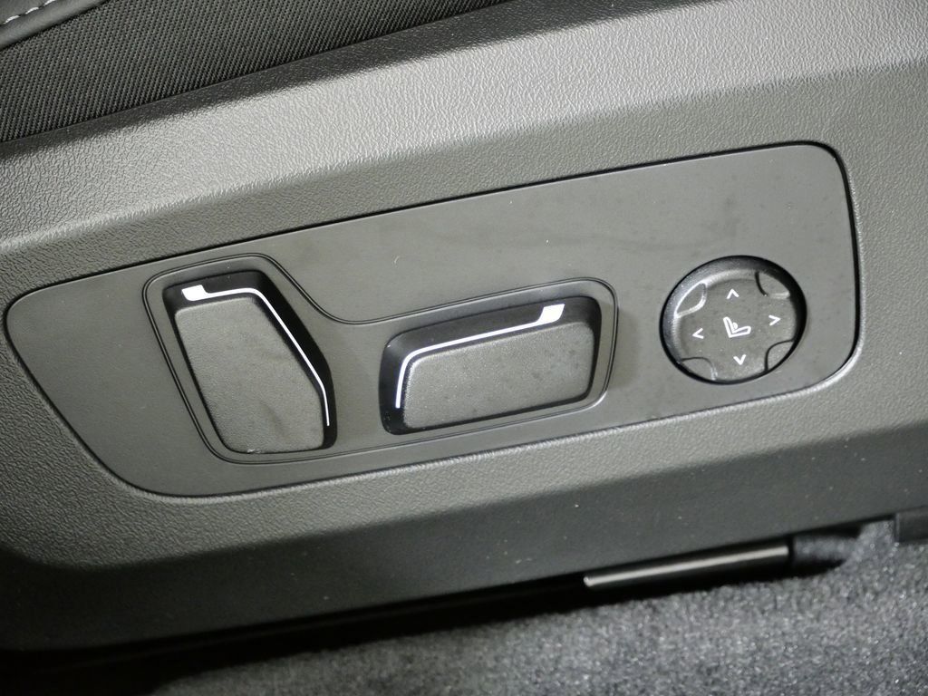 Thumbnail: 2026 BMW X3 - 28