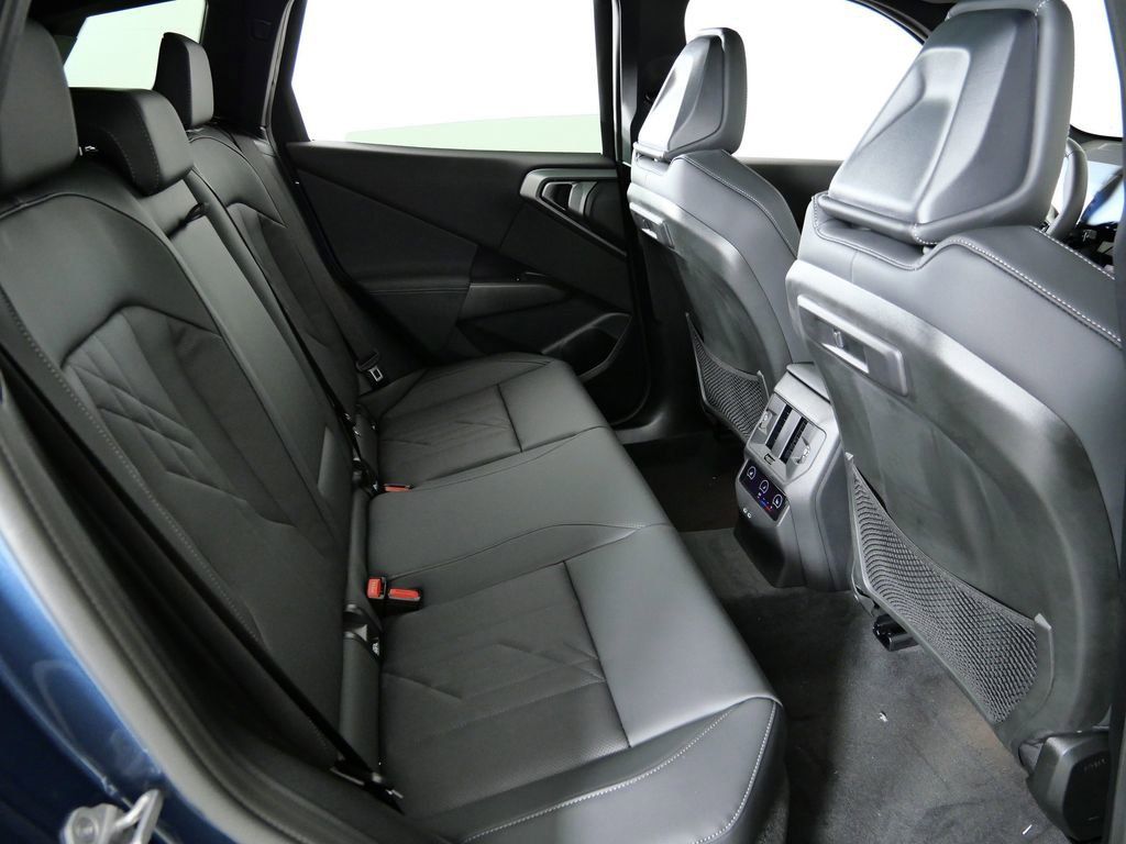 Thumbnail: 2026 BMW X3 - 11