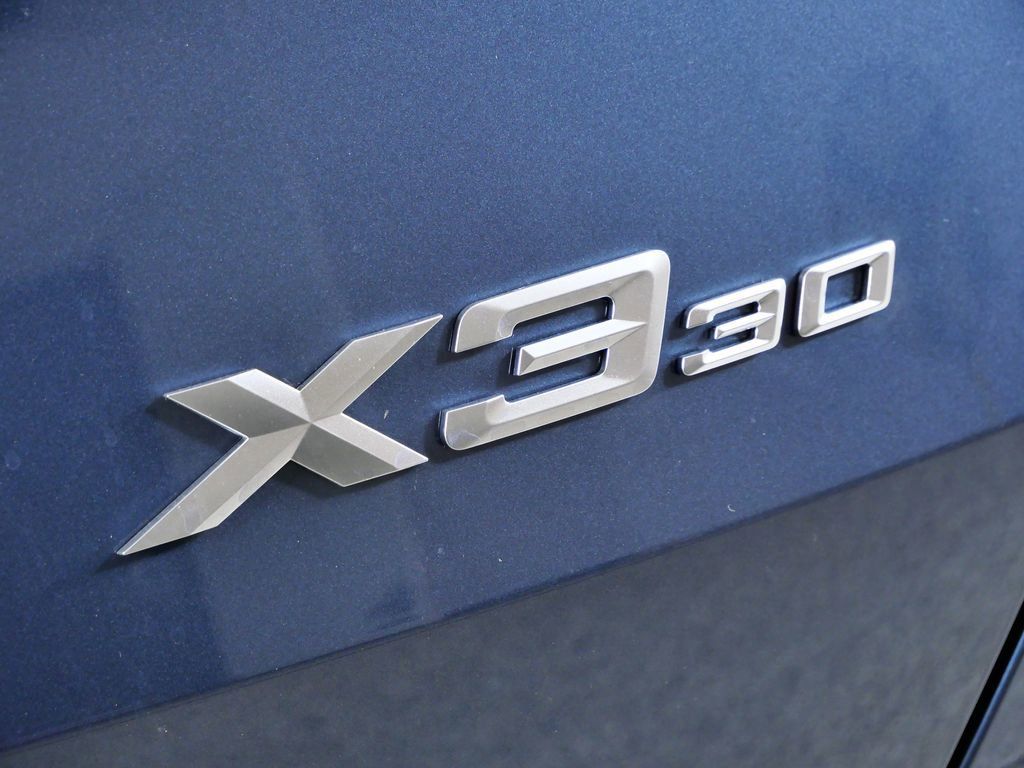 Thumbnail: 2026 BMW X3 - 21