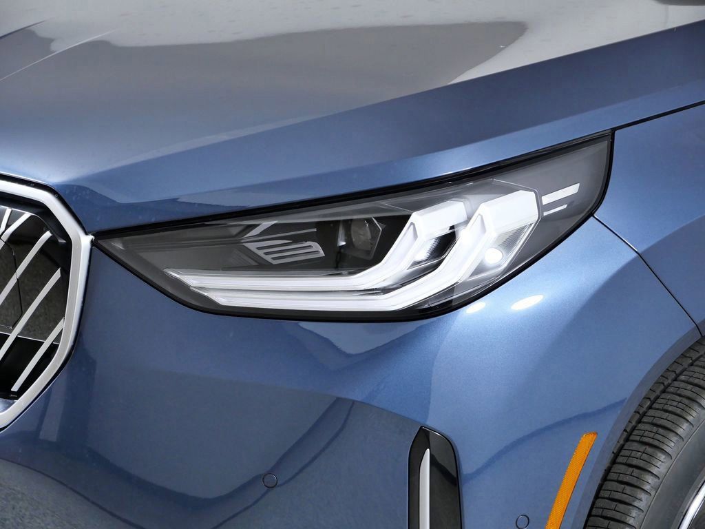 Thumbnail: 2026 BMW X3 - 15