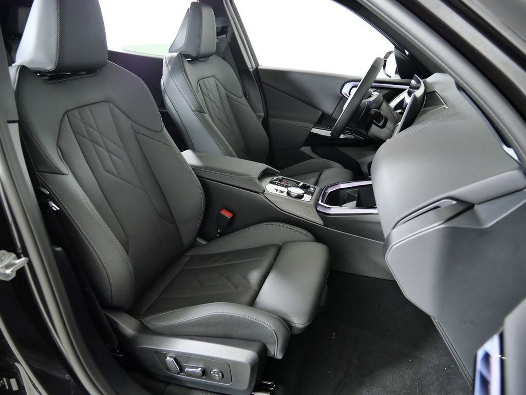 Thumbnail: 2026 BMW X3 - 10