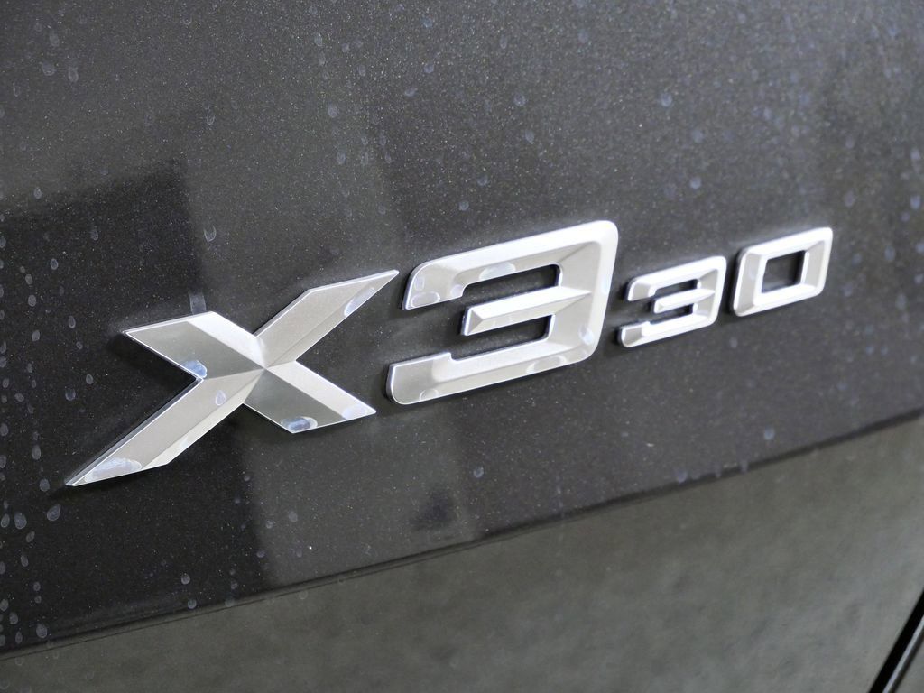 Thumbnail: 2026 BMW X3 - 21