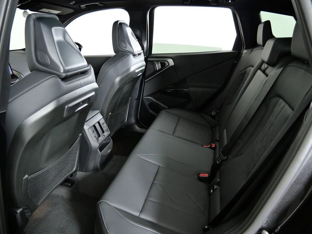 Thumbnail: 2026 BMW X3 - 33