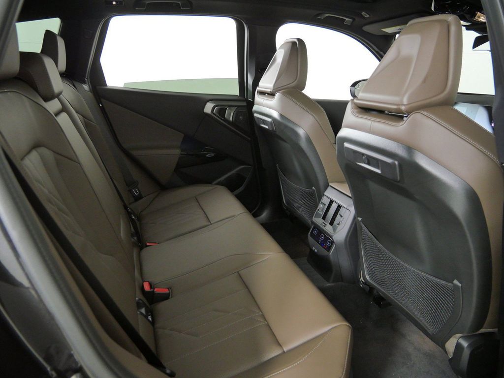 Thumbnail: 2026 BMW X3 - 12