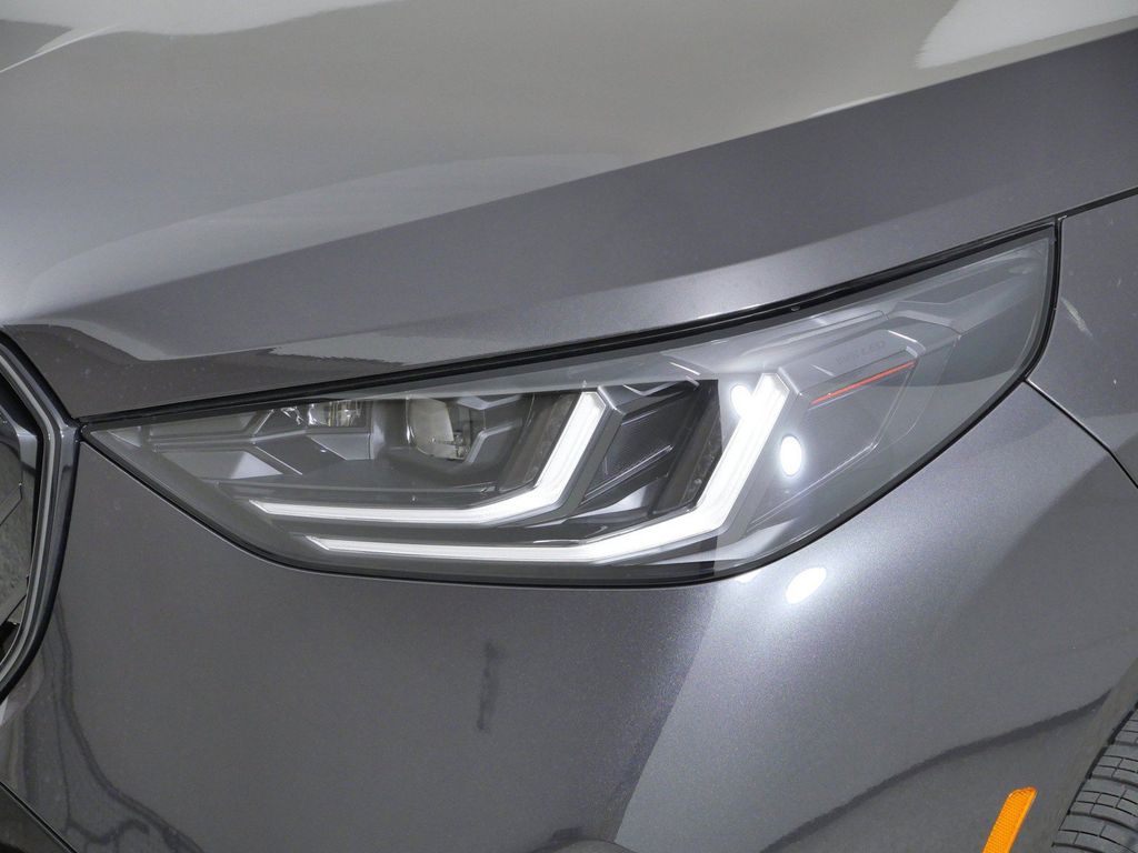 Thumbnail: 2026 BMW X3 - 18