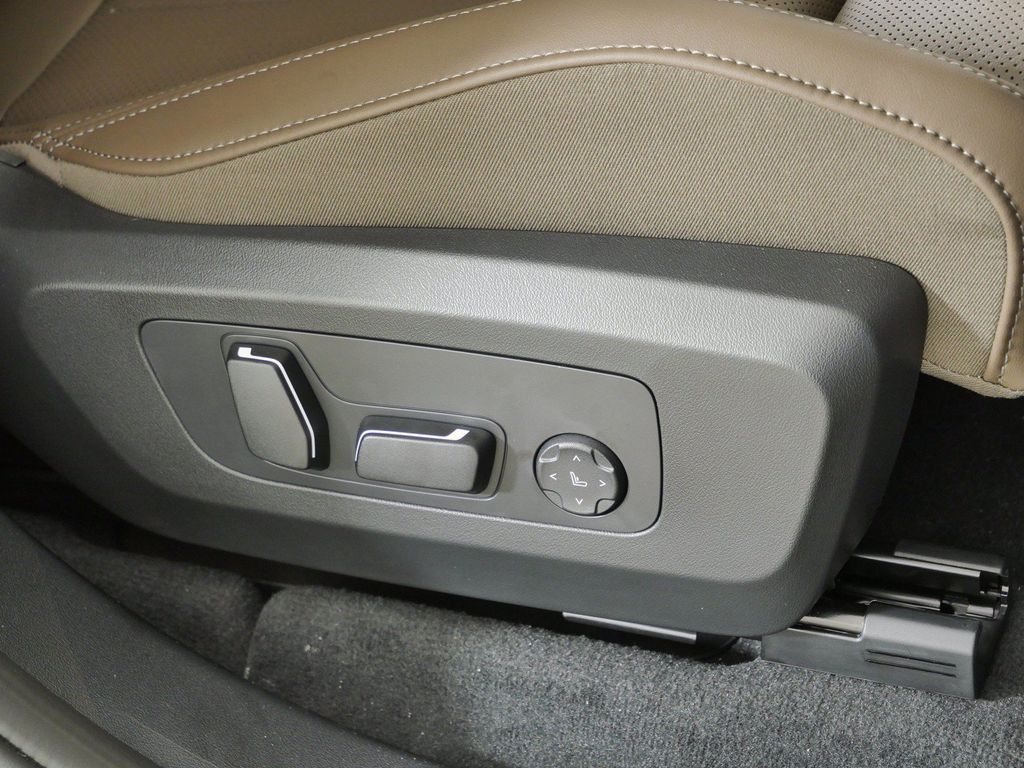Thumbnail: 2026 BMW X3 - 31
