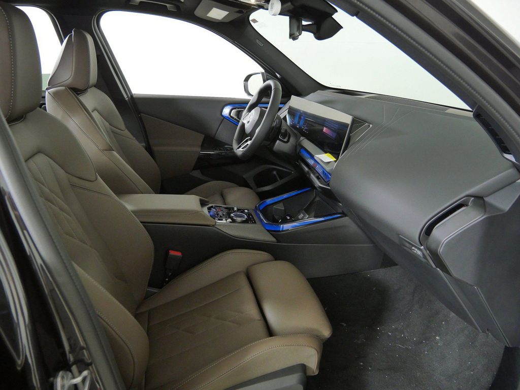 Thumbnail: 2026 BMW X3 - 10