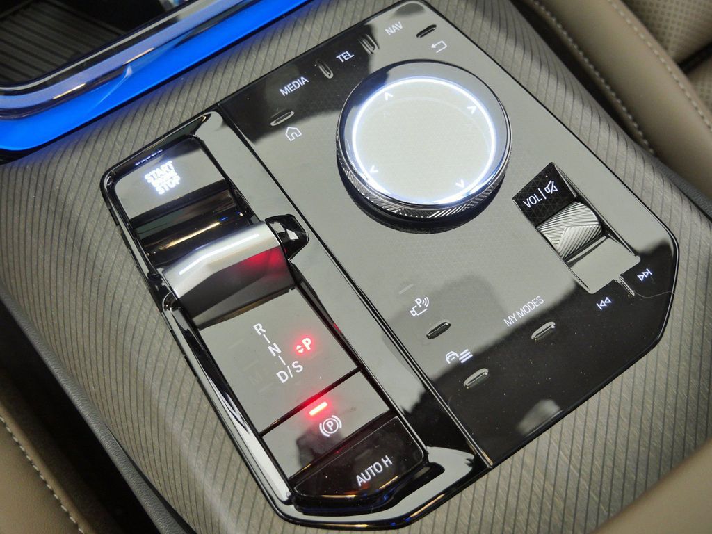 Thumbnail: 2026 BMW X3 - 14