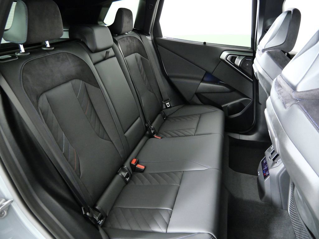 Thumbnail: 2026 BMW X3 - 33