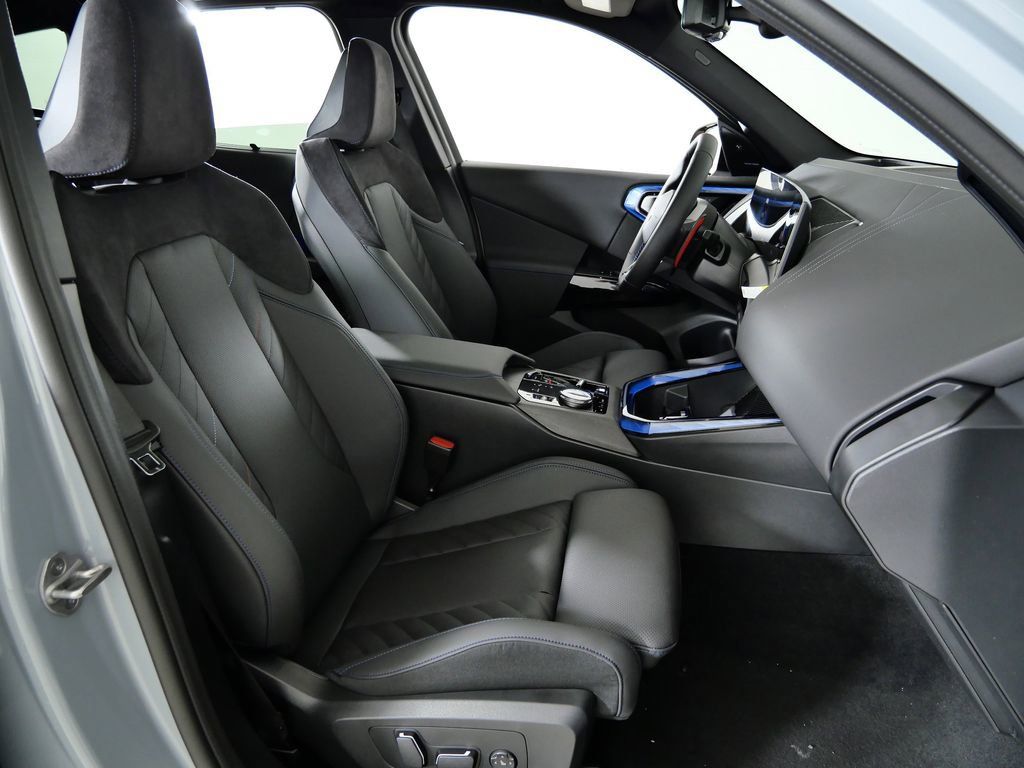 Thumbnail: 2026 BMW X3 - 10