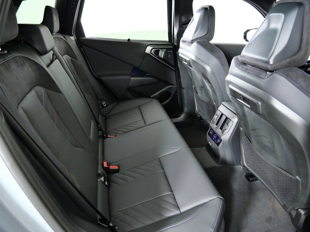 Thumbnail: 2026 BMW X3 - 11