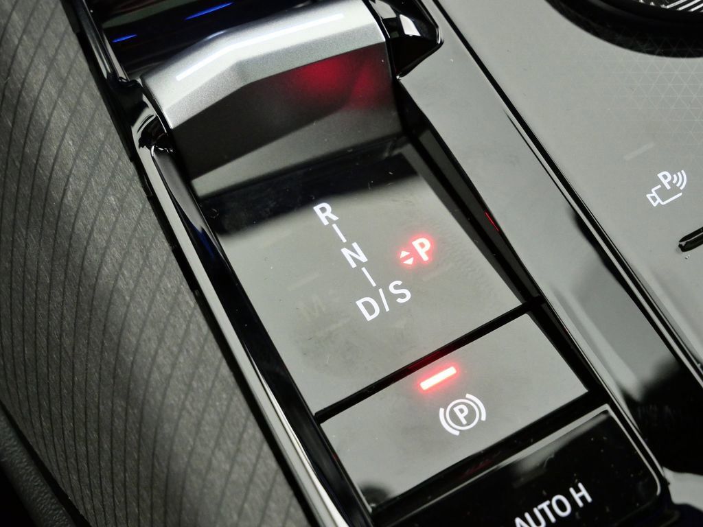 Thumbnail: 2026 BMW X3 - 13