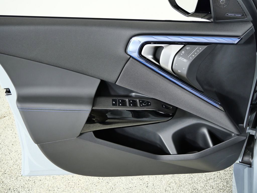 Thumbnail: 2026 BMW X3 - 38