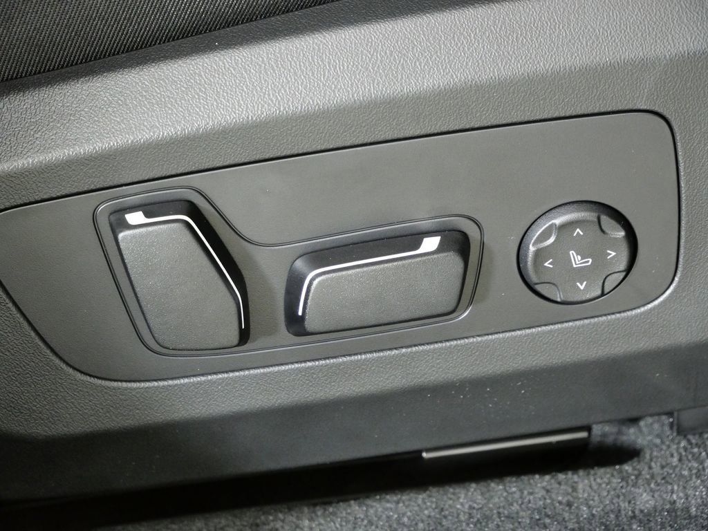 Thumbnail: 2026 BMW X3 - 30