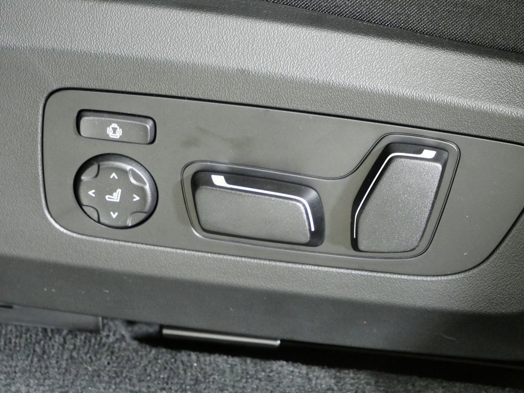 Thumbnail: 2026 BMW X3 - 43