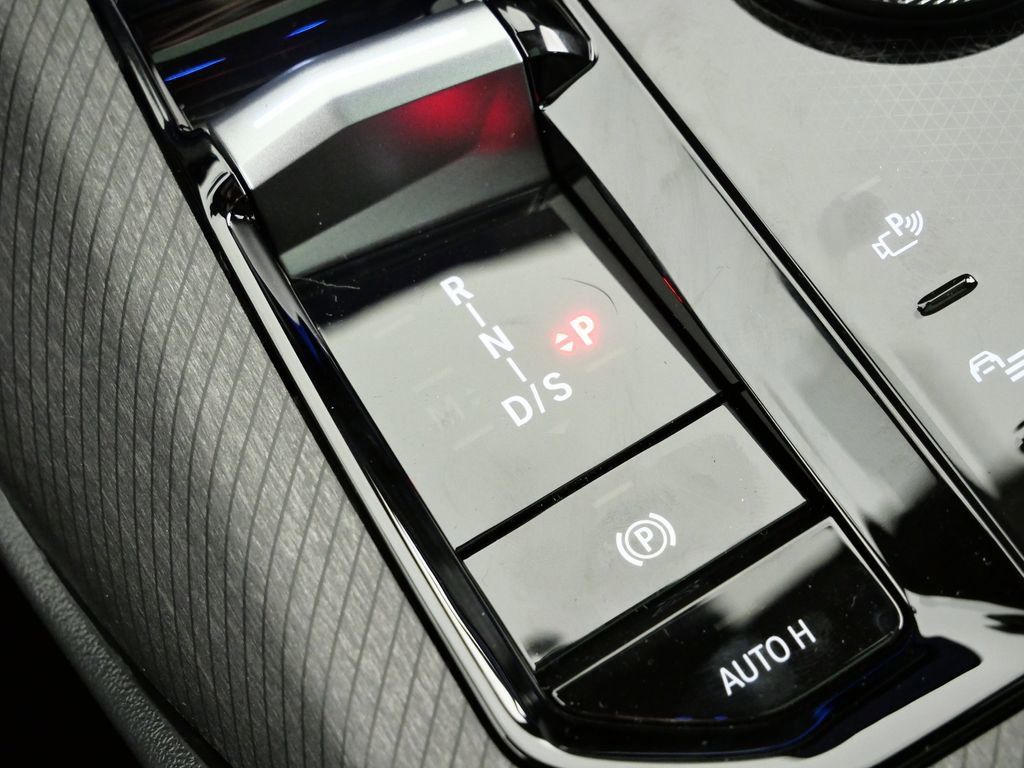 Thumbnail: 2026 BMW X3 - 13