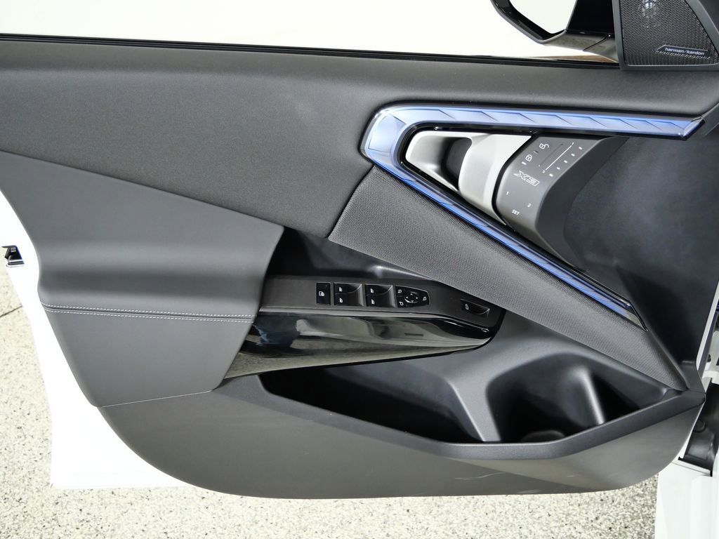 Thumbnail: 2026 BMW X3 - 38