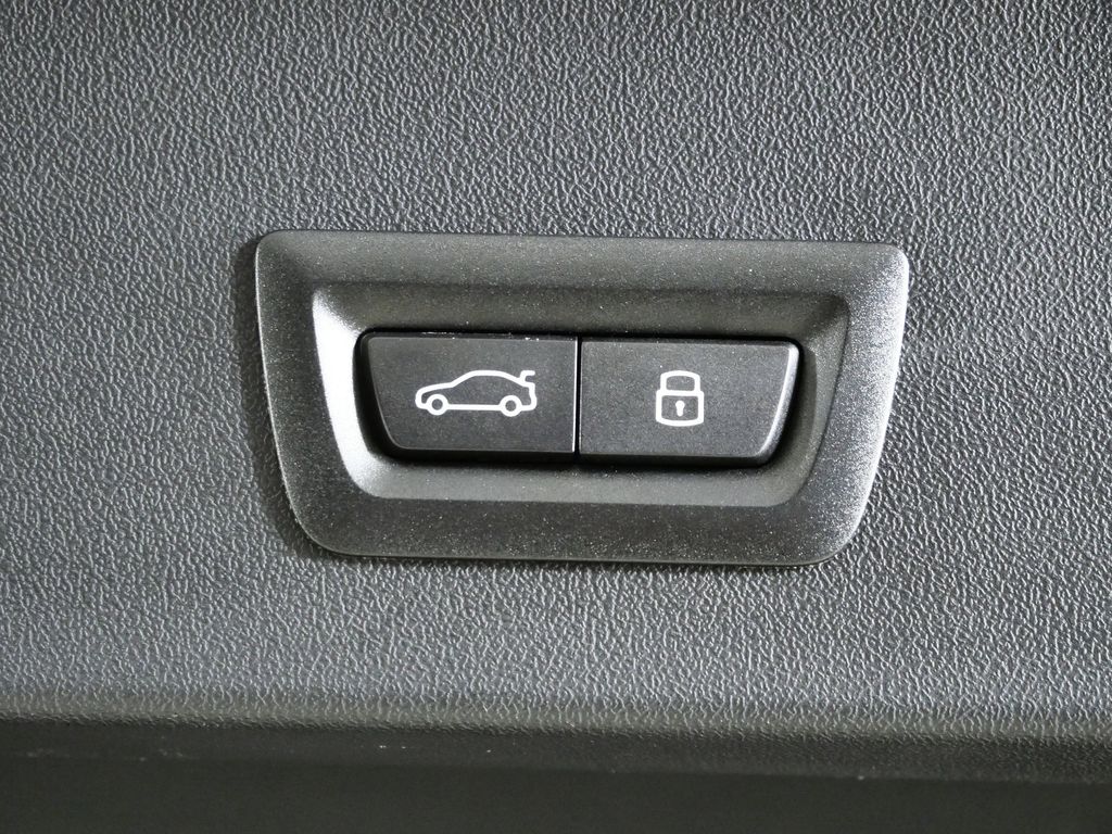 Thumbnail: 2025 BMW X3 - 31