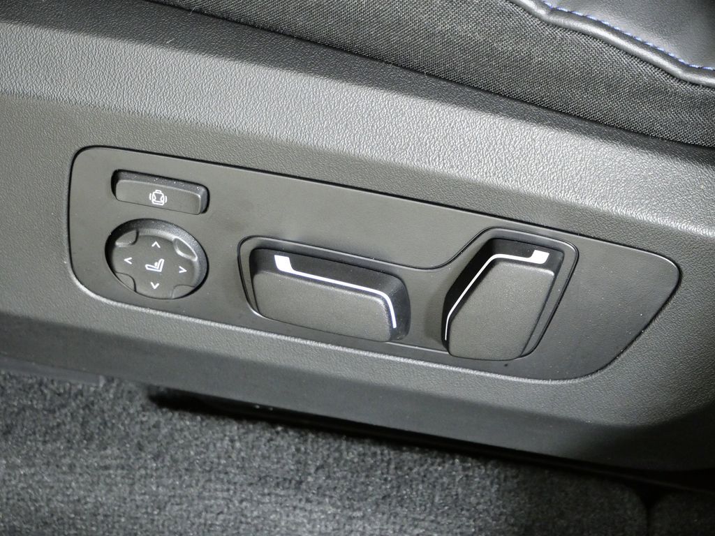 Thumbnail: 2025 BMW X3 - 41