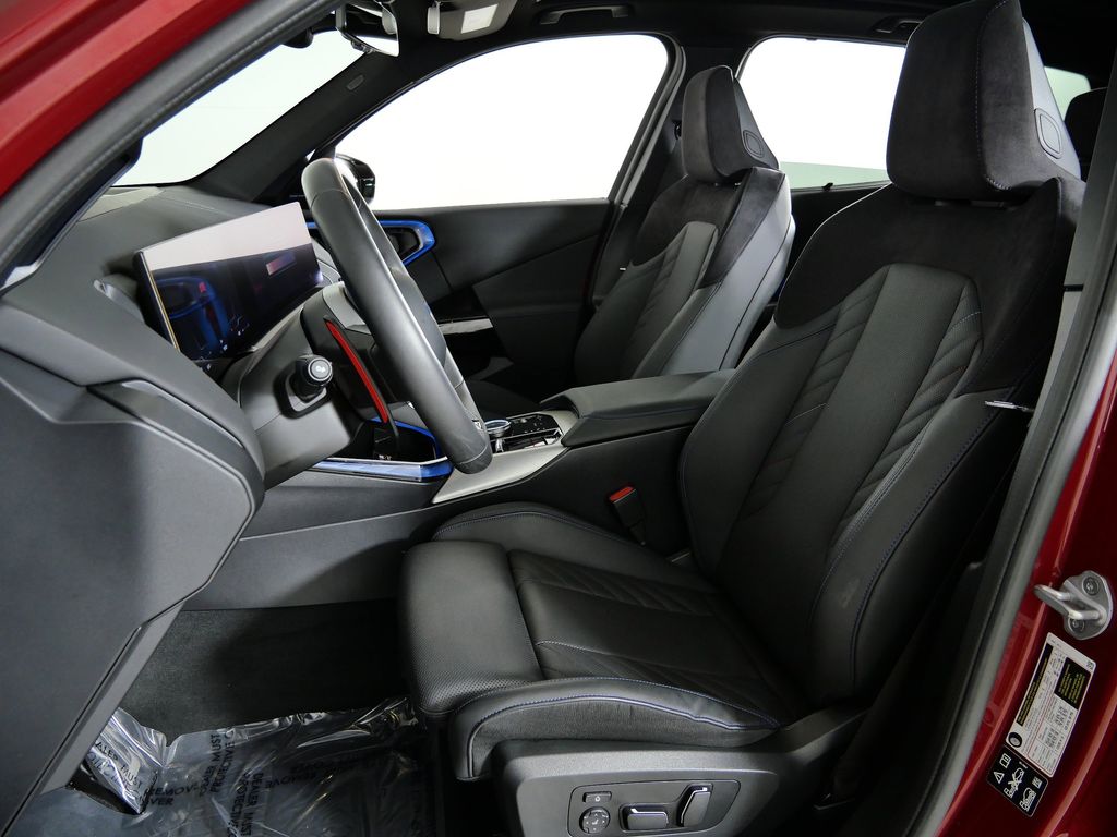 Thumbnail: 2025 BMW X3 - 37