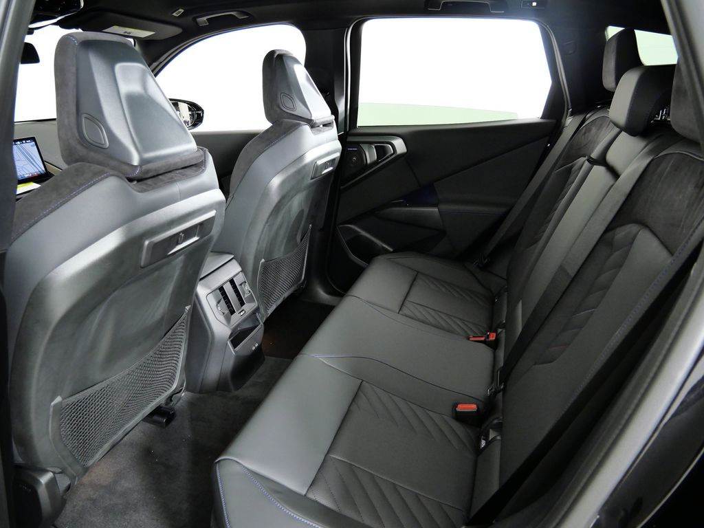 Thumbnail: 2026 BMW X3 - 37