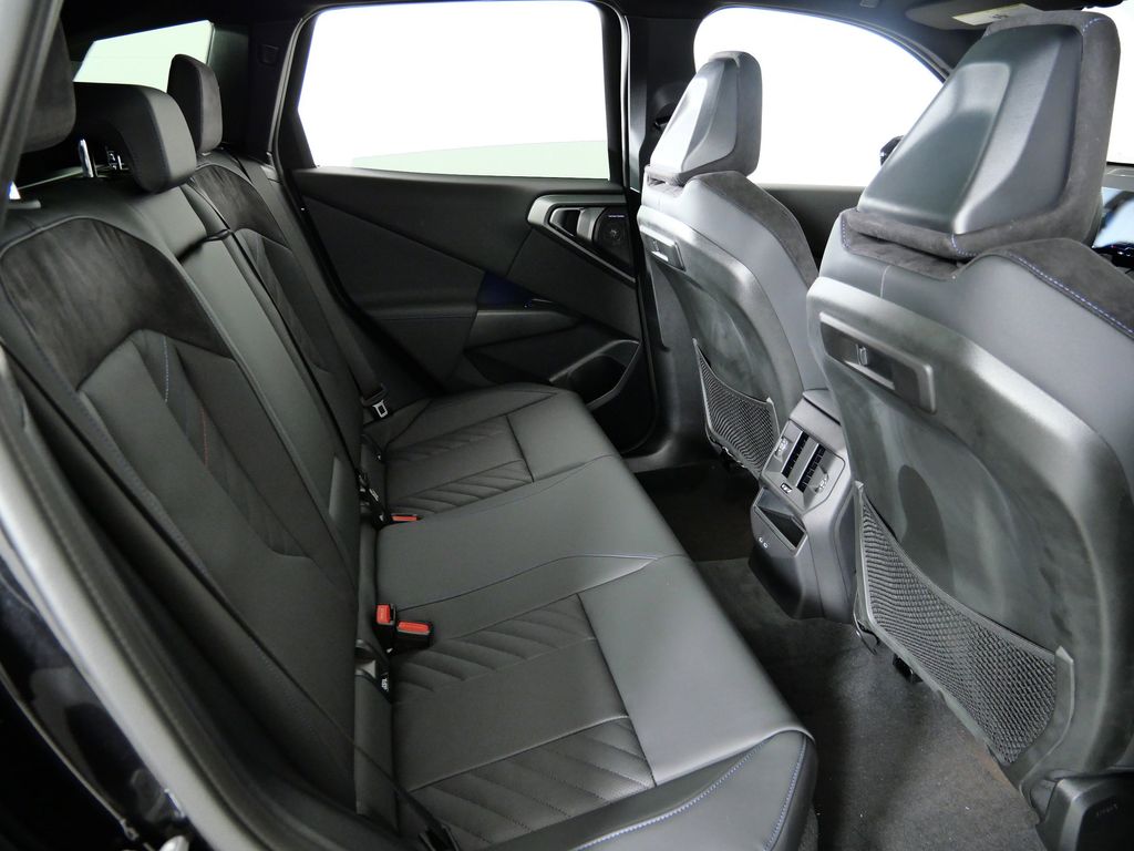 Thumbnail: 2026 BMW X3 - 11