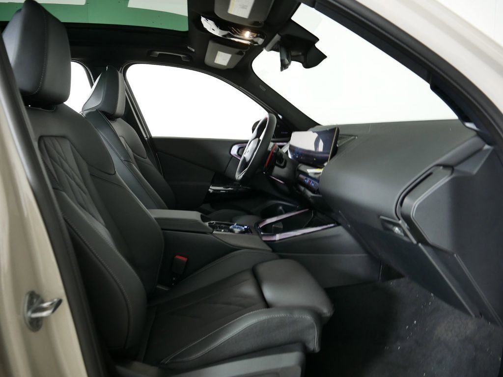 Thumbnail: 2025 BMW X3 - 9