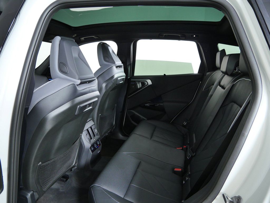 Thumbnail: 2026 BMW X3 - 33