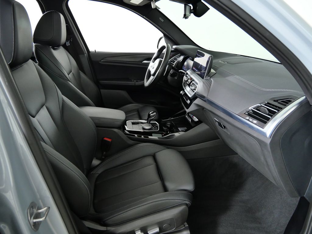 Thumbnail: 2023 BMW X3 - 9