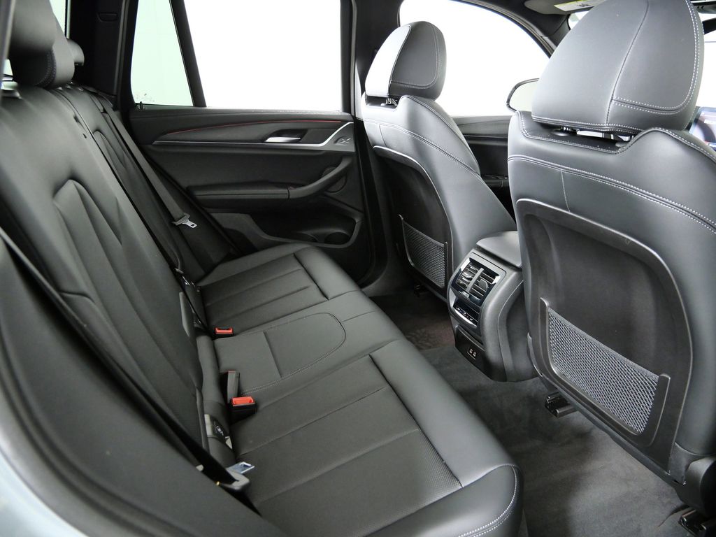 Thumbnail: 2023 BMW X3 - 11