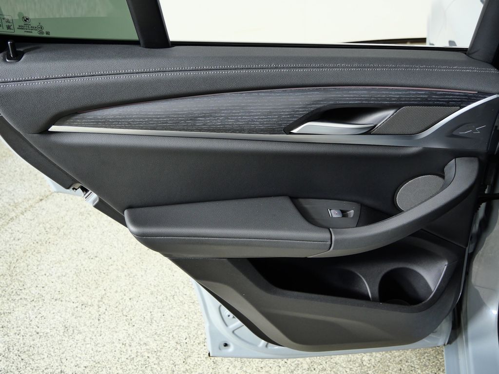 Thumbnail: 2023 BMW X3 - 32