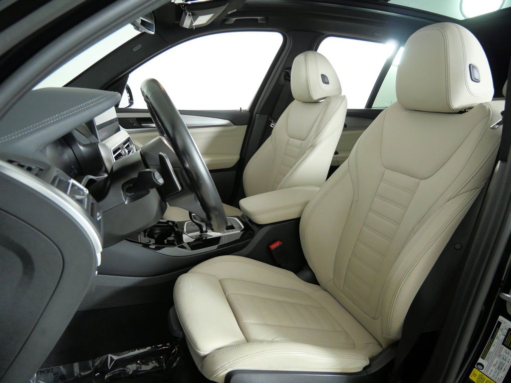 Thumbnail: 2022 BMW X3 - 38
