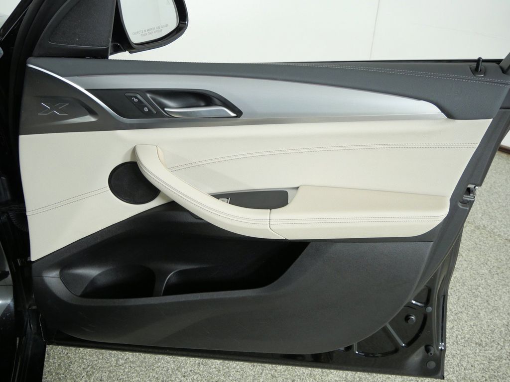 Thumbnail: 2022 BMW X3 - 28