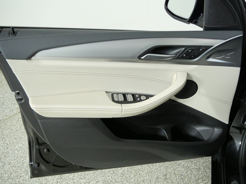 Thumbnail: 2022 BMW X3 - 36