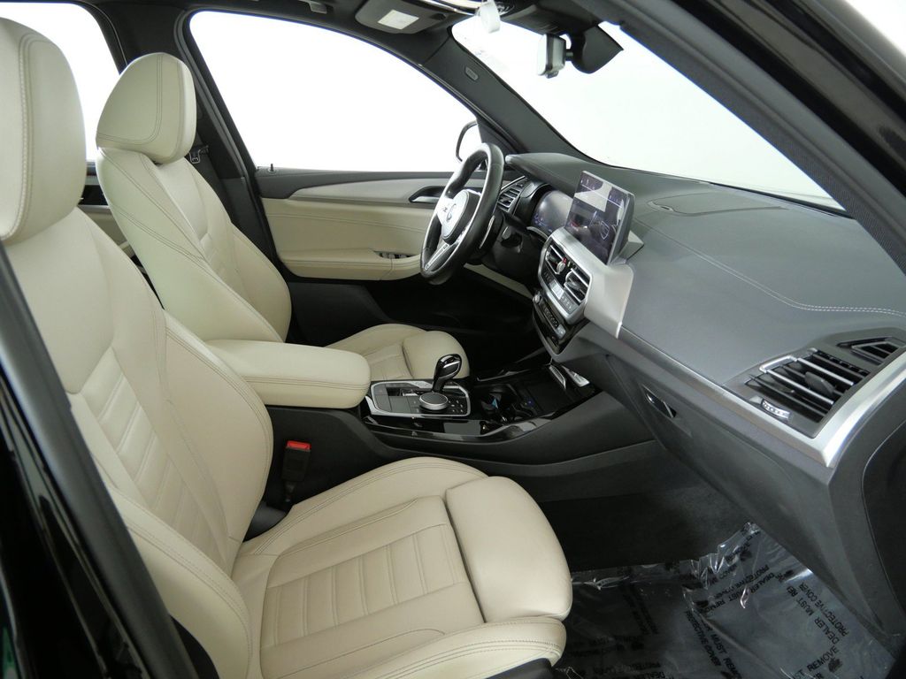 Thumbnail: 2022 BMW X3 - 9