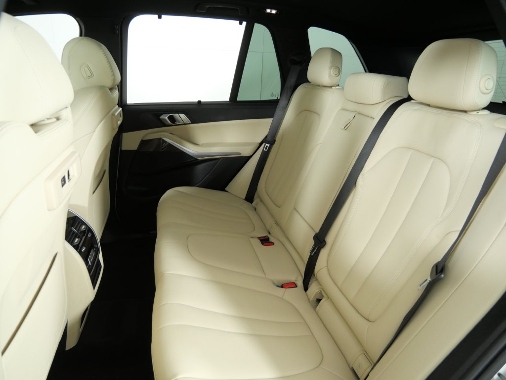 Thumbnail: 2022 BMW X5 - 37