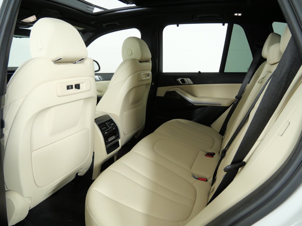 Thumbnail: 2022 BMW X5 - 36