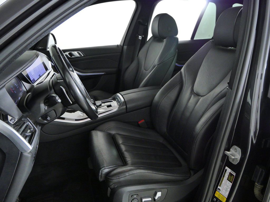 Thumbnail: 2020 BMW X5 - 11